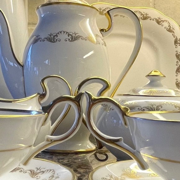 LouisXV “Breakfast For Two” service  by Aynsley, John. Fine bone china. England - Picture 17 of 17